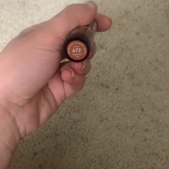 Brand new Revlon lipstick in 672 Brazilian Tan. - Picture 2 of 3